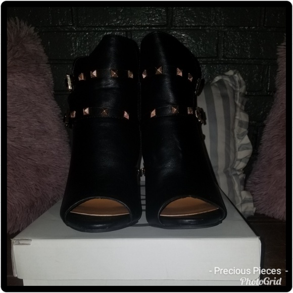 Studded booties - Picture 2 of 5